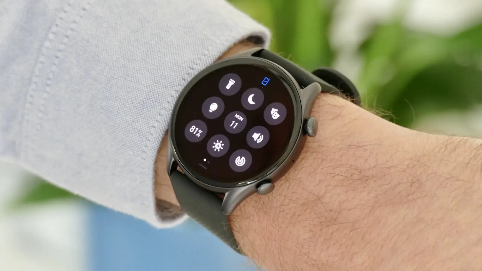 Amazfit GTR 3 Smartwatch - Stylish and durable construction - Available at Buytronics in Dubai, UAE