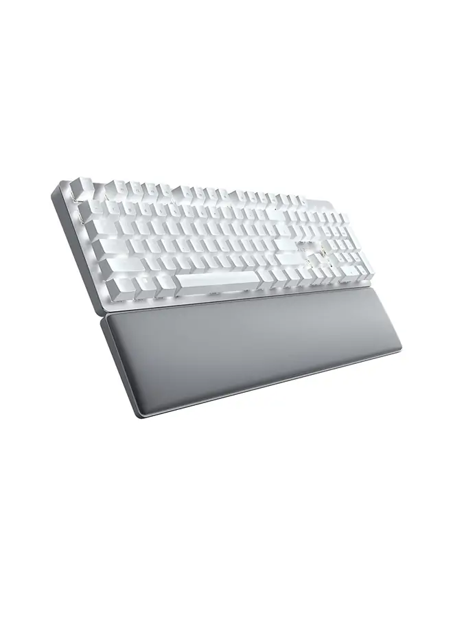 hosen-prodct-photo12344 Compact design of the Razer Pro Type Ultra keyboard.