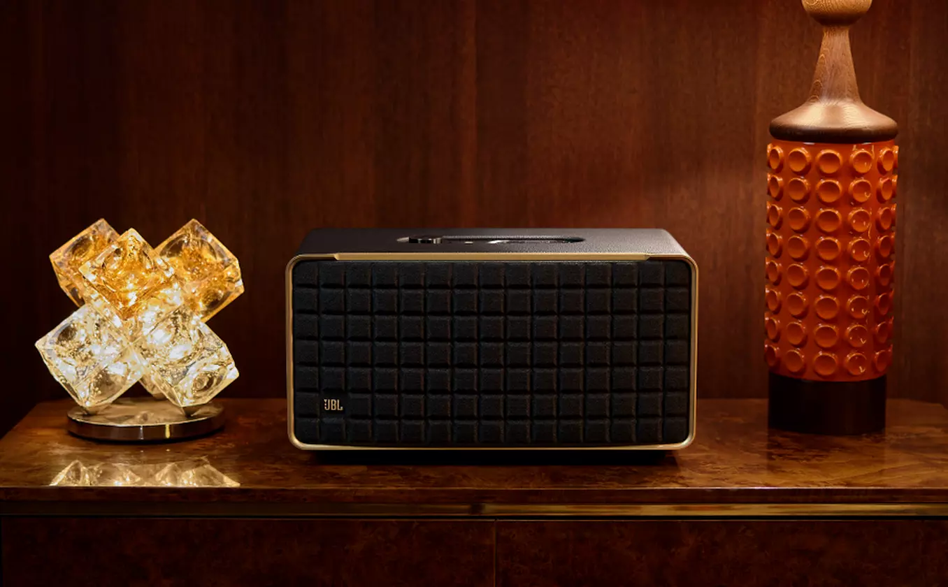 JBL AUTHENTICS 500: Experience immersive sound with this powerful home speaker system available at Buytronics in Dubai, UAE.