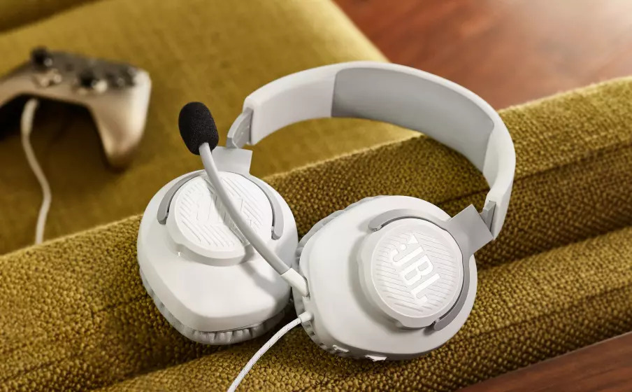 Affordable audio excellence from JBL Quantum 100 headphones - Buytronics in Dubai, UAE 