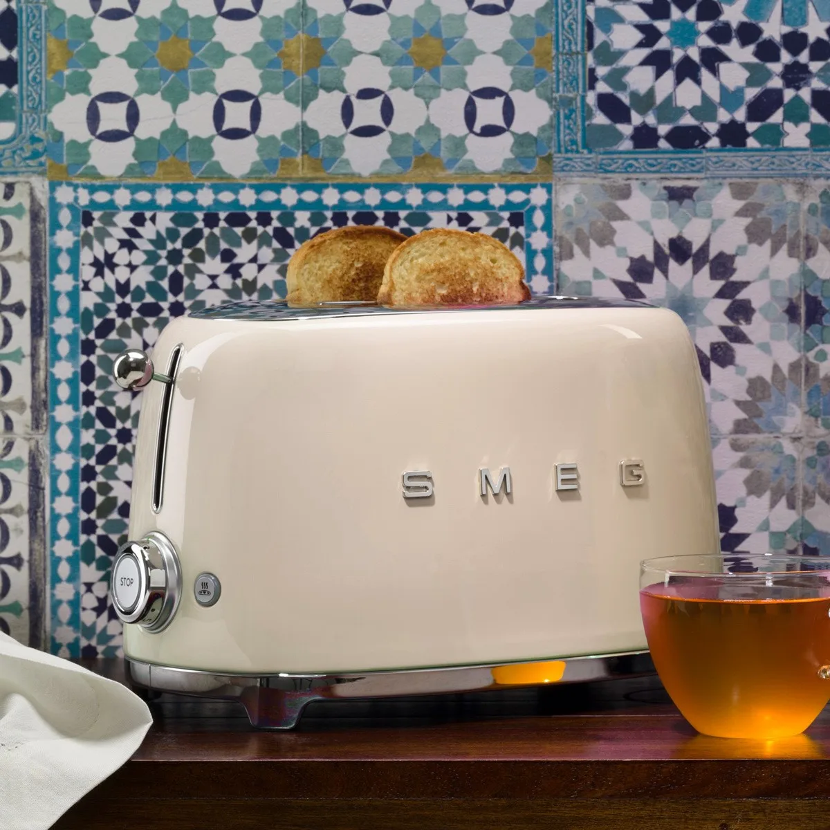 Smeg 2 Slice Toaster-Cream
