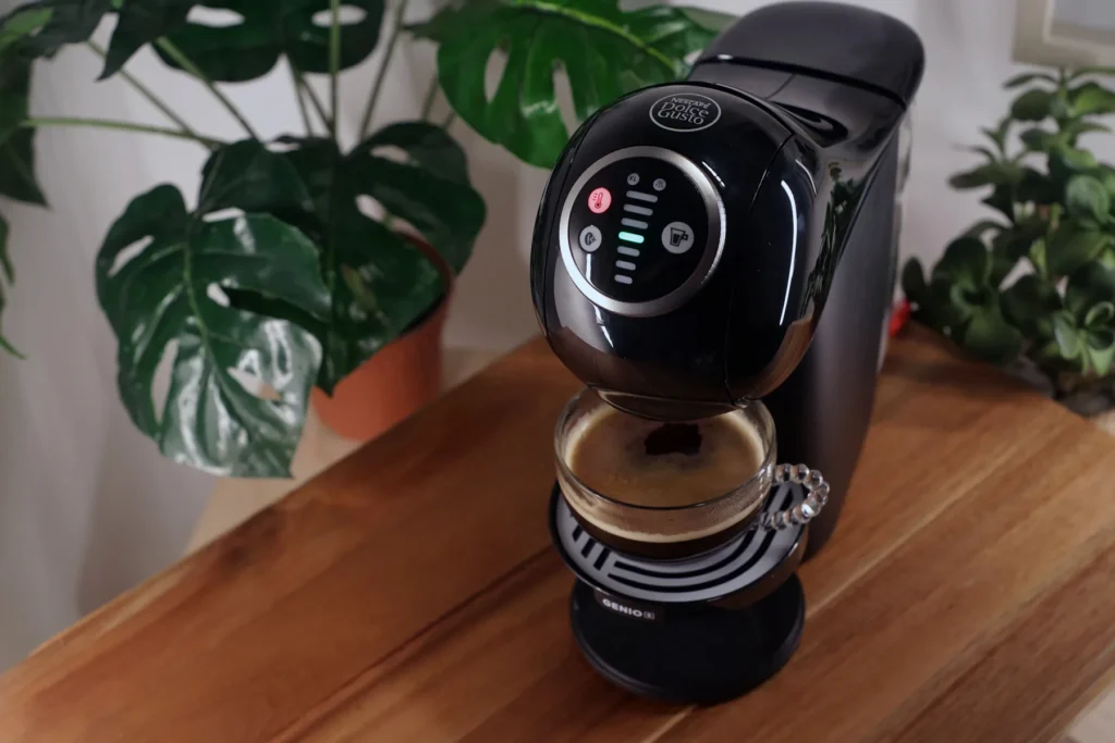 buytronics-Nescafe Dolce Gusto by De'Longhi GENIO S PLUS Automatic Capsule Coffee Machine with Compact & Powerful up to 15 Bar