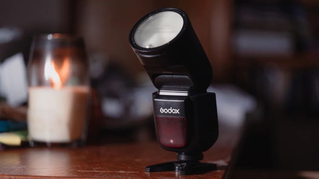 buytronics-GODOX V1C TTL Flash Round Head for Nikon