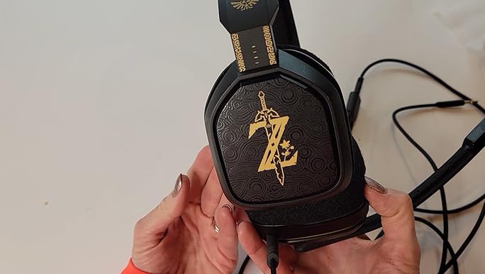buytronics-ASTRO Gaming The Legend of Zelda Breath of the Wild A10 Headset (used)