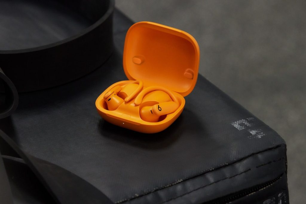 buytronics-Beats Powerbeats Pro 2 High-Performance Wireless Earbuds